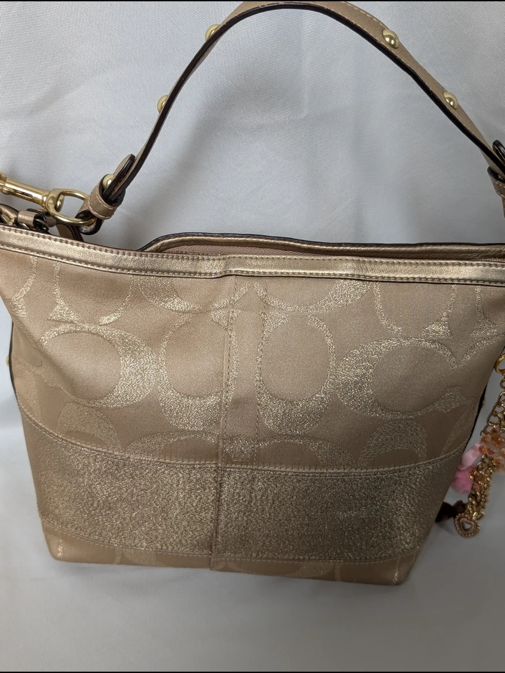 Coach #12909 - Gold Signature "C" Studded Lurex shoulder bag Y2K - Picture 6 of 10